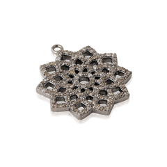Kaufen Sie unsere exquisite Kollektion an Silber- und Diamant- Halskette- Zubehör
