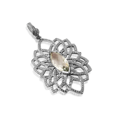 Pendentif chaîne