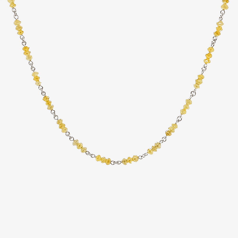 Necklace with diamonds